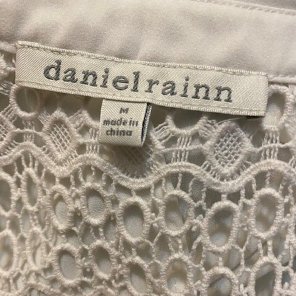 Daniel Rainn White Round Split Neck Split Back Cr… - image 4